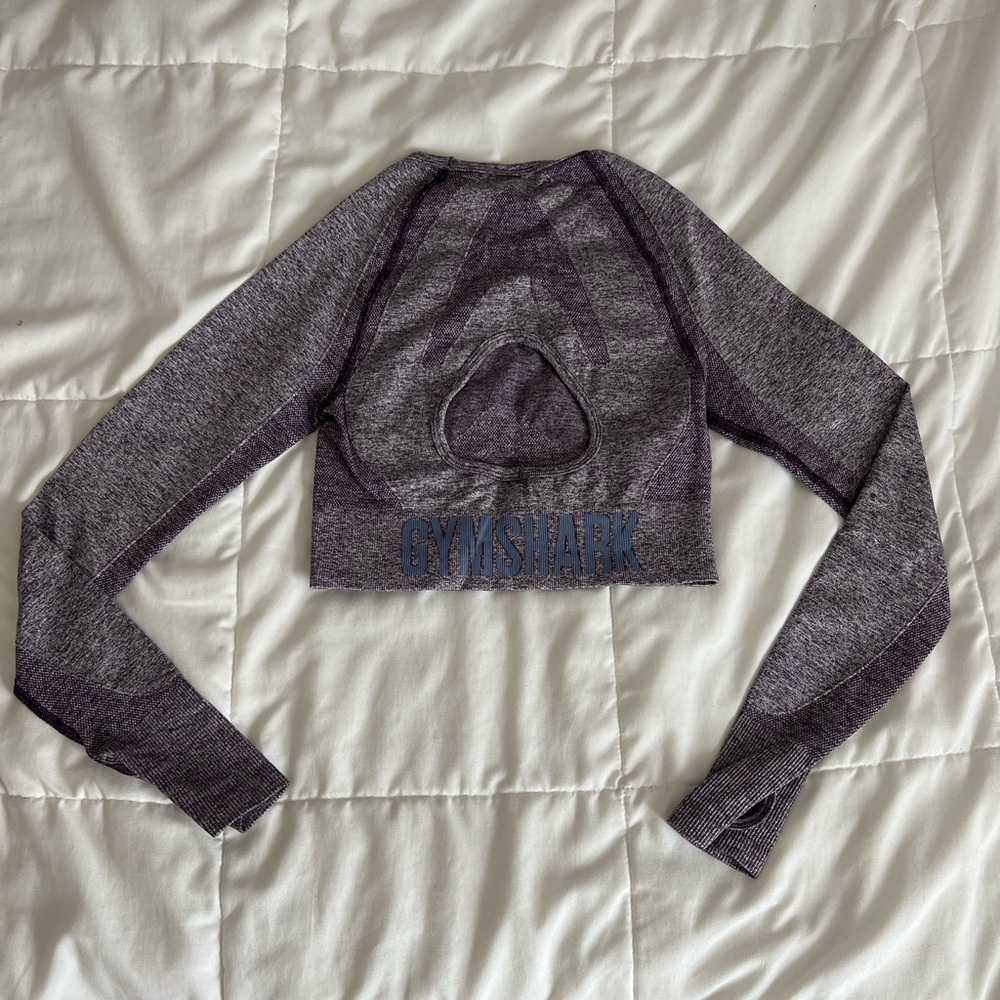 GYM SHARK LONG SLEEVE (size: women’s small)